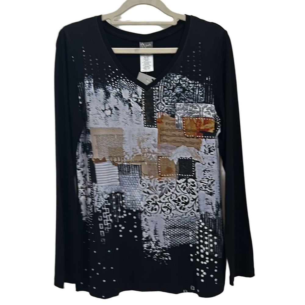 DOLCEZZA Simply Art Black Top “Lost & Found” NWT
